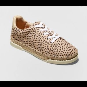 ✨ Universal Thread Shaelyn Espadrille Sneakers ✨